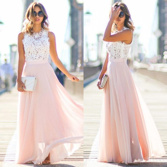 Dresses & Skirts - Beautiful Bohemian Lace Maxi Dress